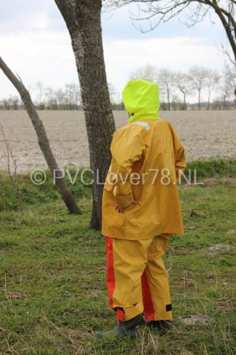 Open gallery 048